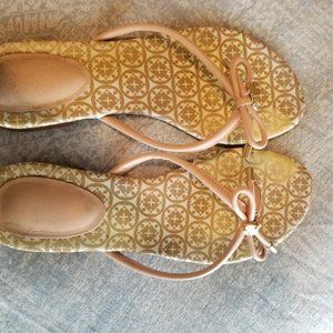 Kate Spade Mistic Blush Pink bow flip flops